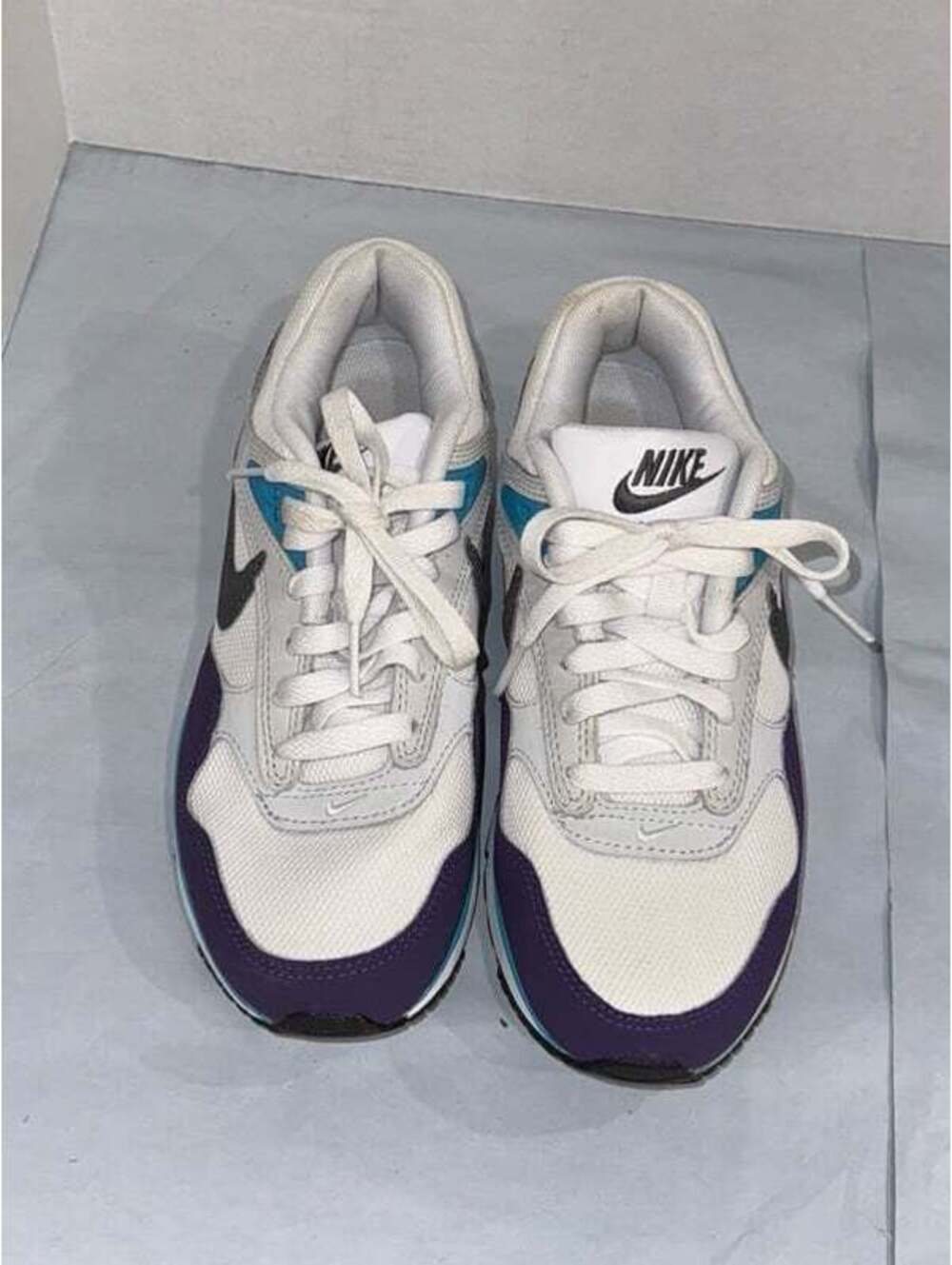 Nike Women's Air Max Correlate White/Purple Size 6 511417-153 Running Shoes